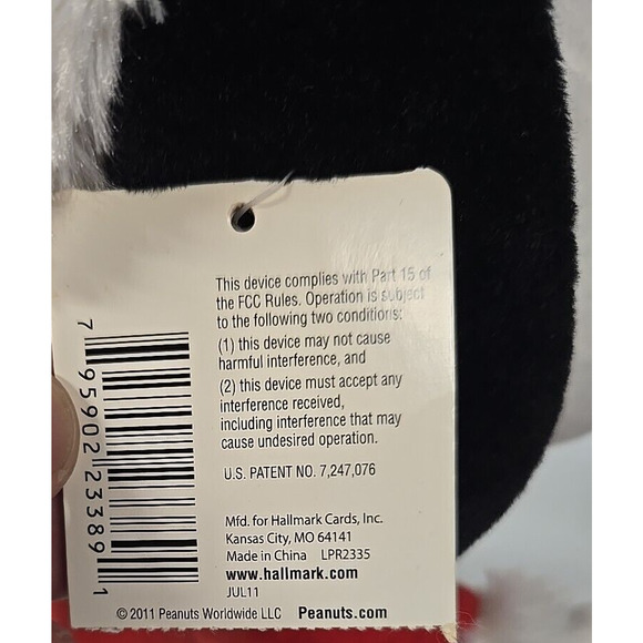 Hallmark Peanuts 2011 Bell Ringer Snoopy Animated Christmas Musical Plush 13.5" - Picture 10 of 10